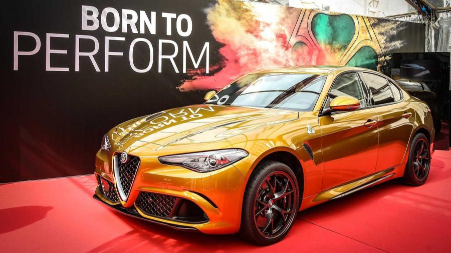  Alfa Romeo Giulia Quadrifoglio Gold Mille Miglia Exclusive 2019 года  (фото 1 из 8)